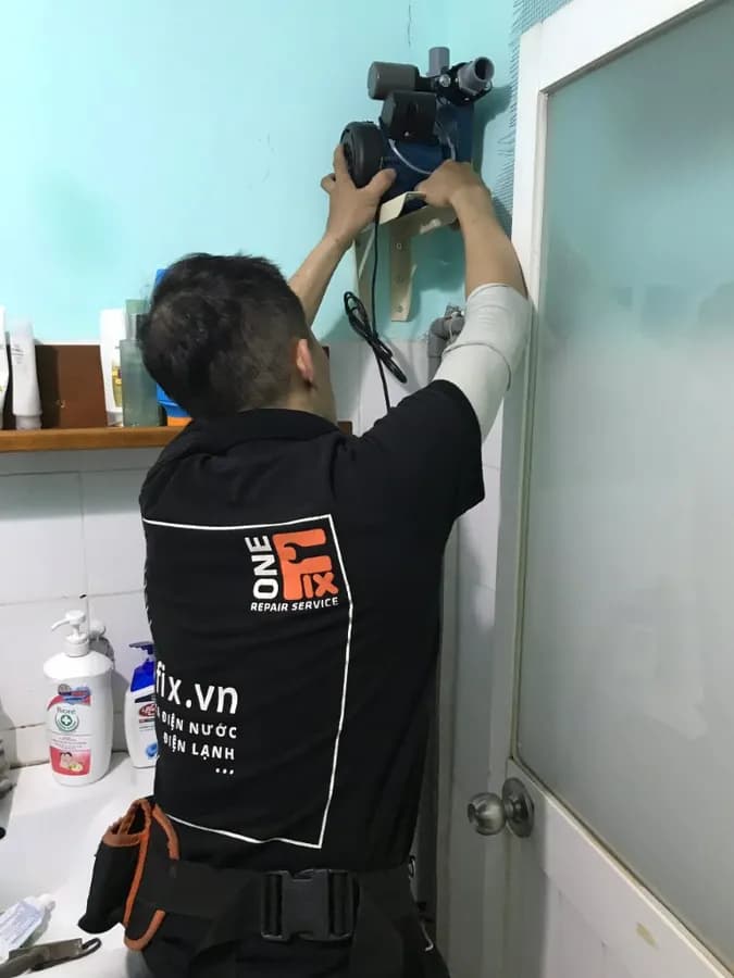 Một hệ thống máy bơm tăng áp được lắp đặt hoàn chỉnh để giải quyết vấn đề nước yếu.