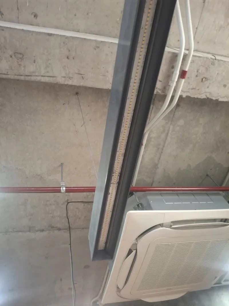 Sau khi hoàn thành sửa đèn treo trần tại TPHCM — thợ An Bui Van
