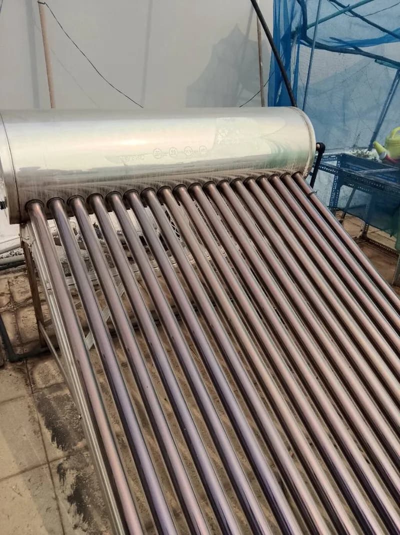 Kết quả Thay gioăng cao su máy nước nóng năng lượng mặt trời Tân Bình tại Phường 15, Tân Bình — thợ Trương Công Việt Trân
