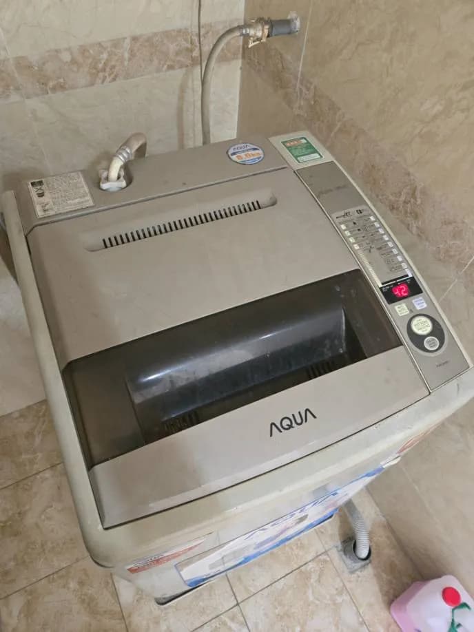 Trước sửa máy giặt lồng đứng AQUA tại Phường 6, Quận 10 — thợ Lê Hữu Lộc