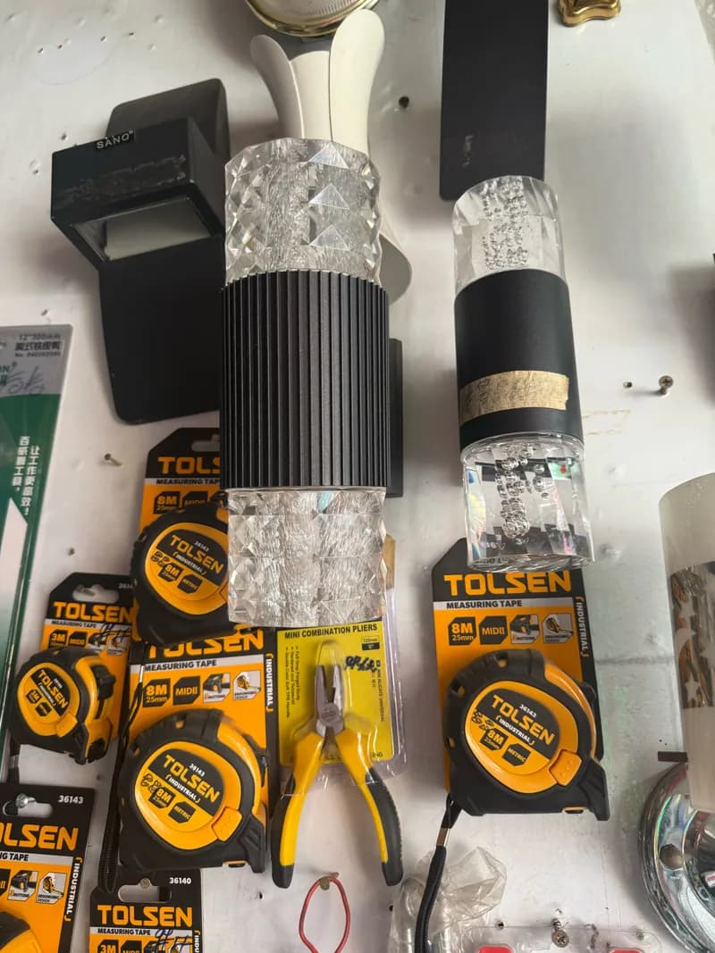 Trước sửa Dụng cụ và vật tư điện Tolsen tại Quận 1 — thợ VŨ HỒ