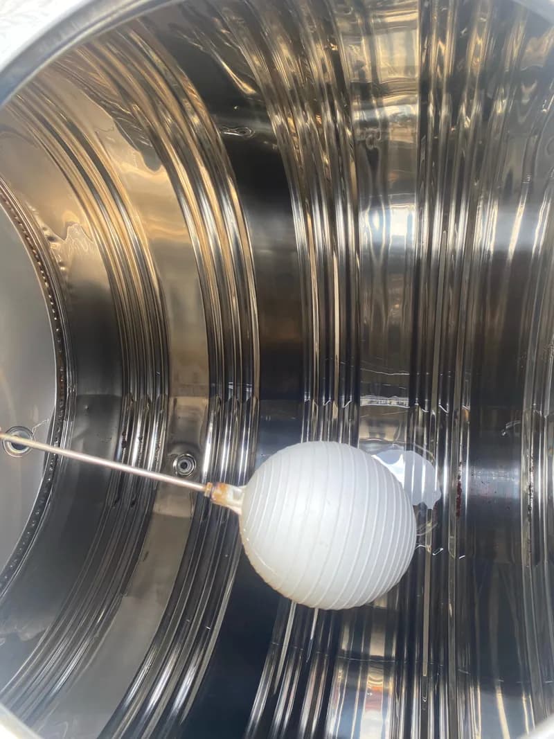 Sau khi hoàn thành sửa bồn nước inox HWATA tại Phường 8, Quận 11 — thợ Dương Oai