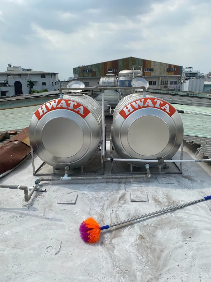 Trước sửa bồn nước inox HWATA tại Phường 8, Quận 11 — thợ Dương Oai