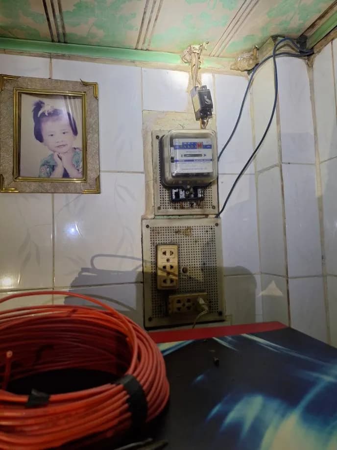 Trước sửa công tơ điện và ổn áp Mitsu tại Phường 16, Quận 11 — thợ Trần Quốc Đông