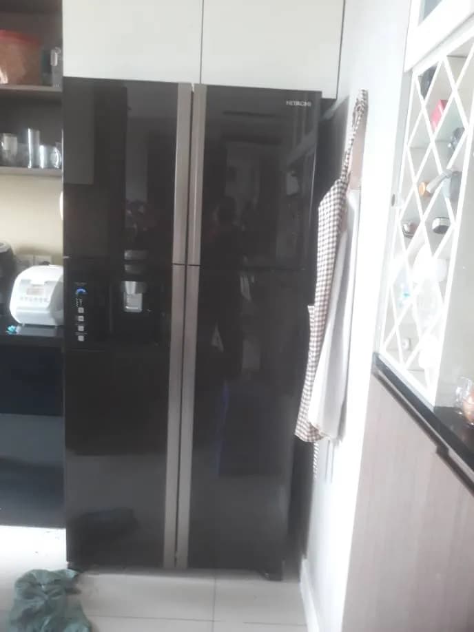 Kết quả Hàn dàn nóng và nạp gas tủ lạnh Hitachi tại Quận 7 tại Quận 7 — thợ Đặng Anh Huy