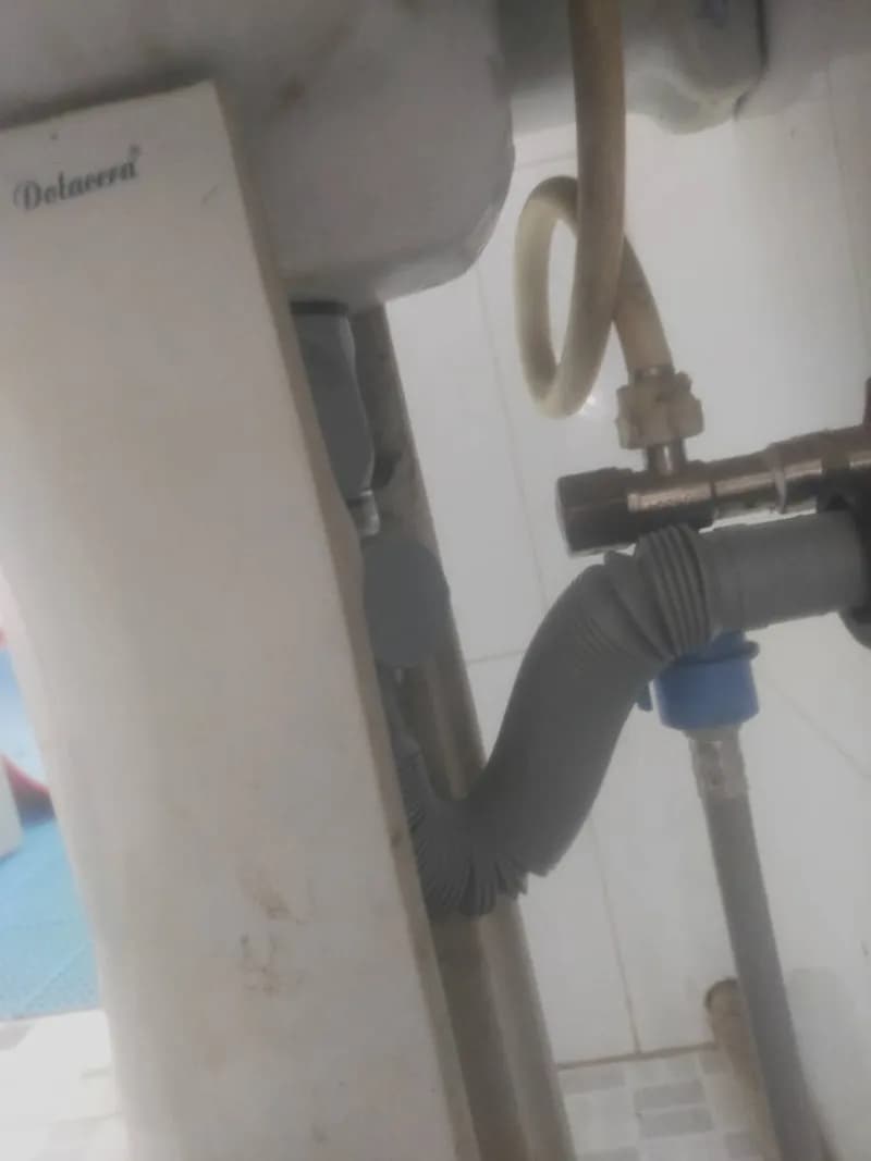 Sau khi hoàn thành sửa lavabo Dolacera tại Phường 12, Gò Vấp — thợ Trương Công Việt Trân