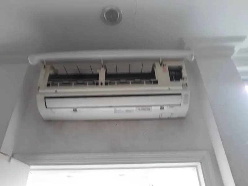 Trước sửa máy lạnh treo tường LG tại Phường 5, Quận 3 — thợ CHÍ TÂM