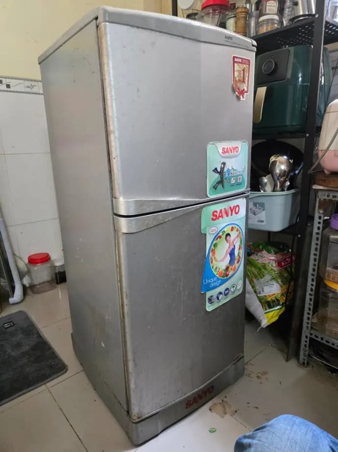 Trước khi sửa: Thay quạt và cảm biến nhiệt độ tủ lạnh tại Tân Bình tại Phường Tân Bình, Tân Bình