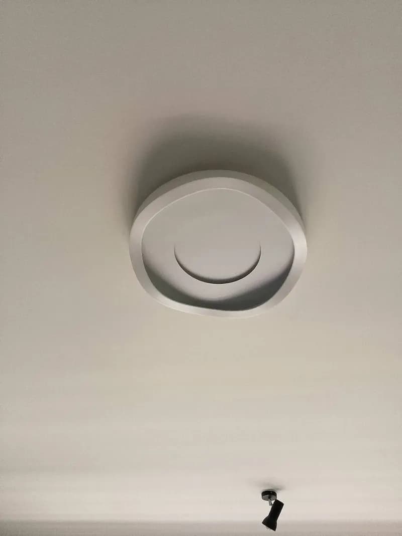 Sau khi hoàn thành sửa đèn trần tại Quận 3 — thợ ĐỖ NHIỀU