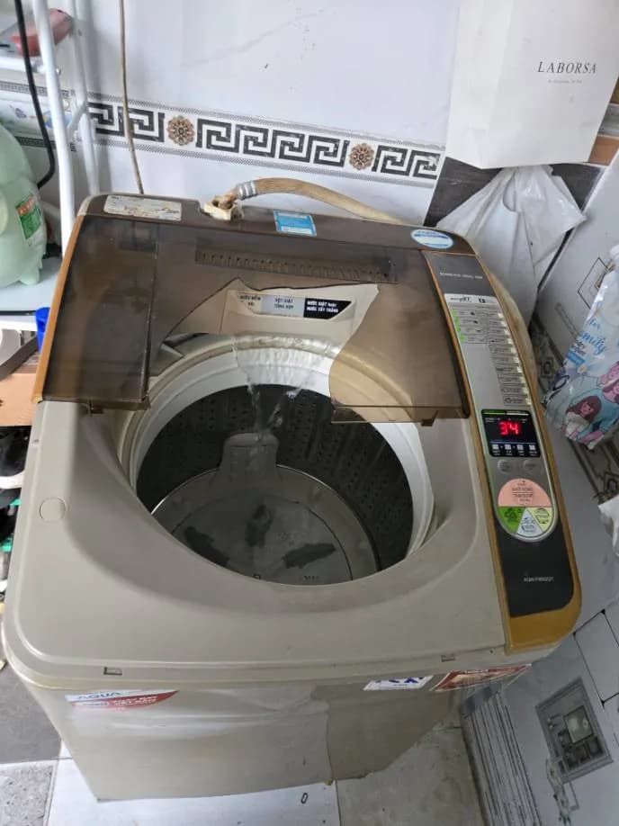 Sau khi hoàn thành sửa máy giặt lồng đứng AQUA tại Gò Vấp — thợ Lê Hữu Lộc