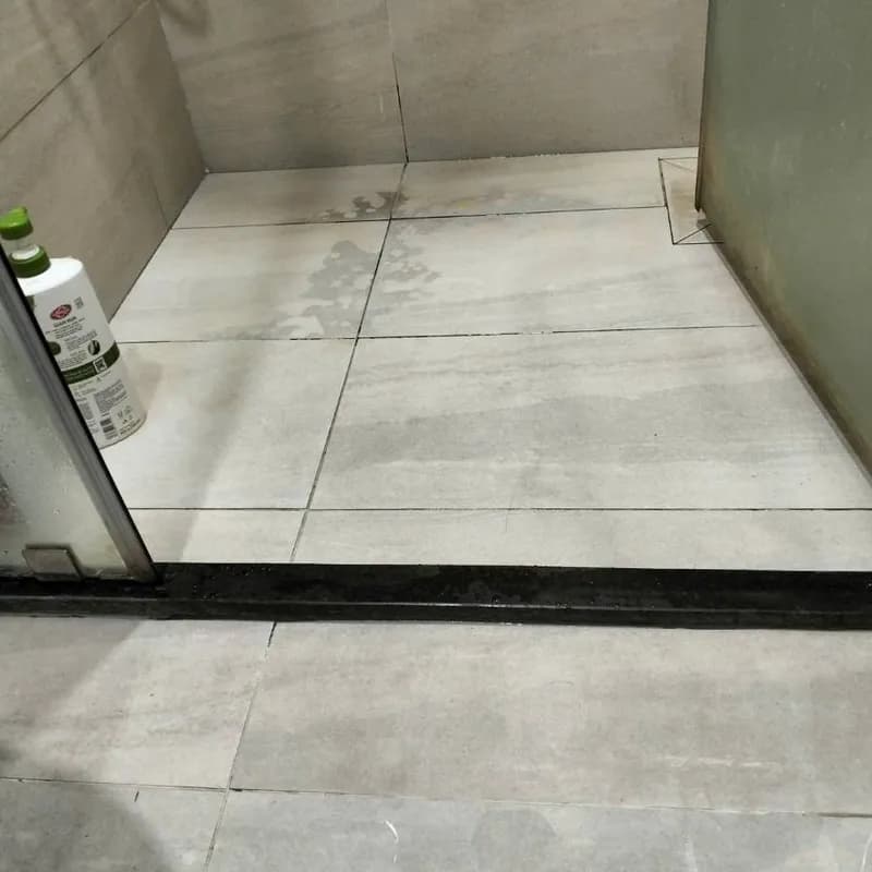 Trước khi sửa: Thay ron chống thấm Epoxy sàn phòng tắm tại P. Phú Thuận, Bình Tân