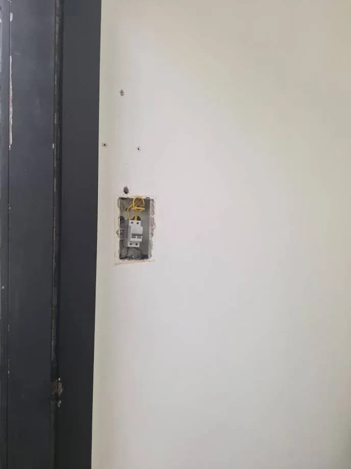 Trước khi sửa: Thay CB (Aptomat) 20A Panasonic tại Phường 15, Quận 4 tại Phường 15, Quận 4
