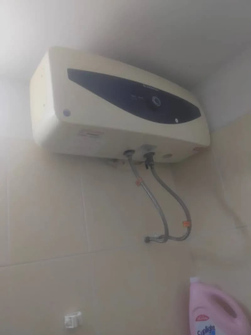Sau khi hoàn thành sửa bình nóng lạnh treo tường Ariston tại phường 6, Gò Vấp — thợ TUẤN LÊ