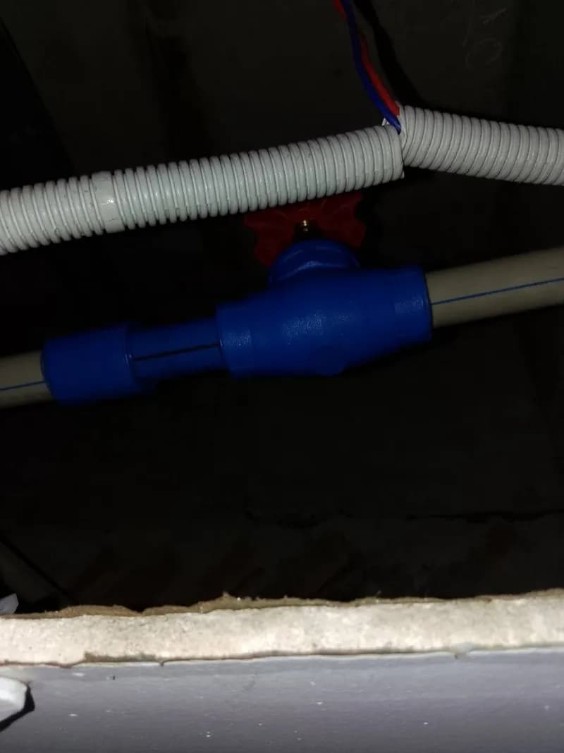 Sau khi hoàn thành sửa van nước tại Phường 5, Gò Vấp — thợ Trương Công Việt Trân