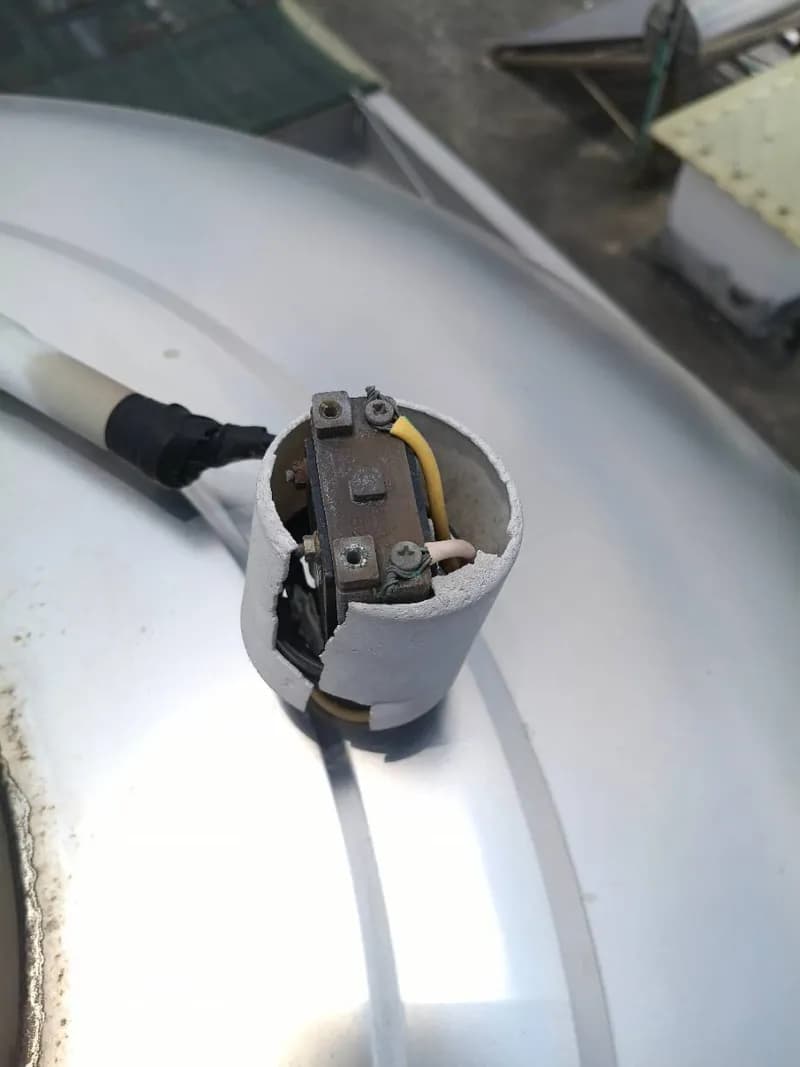 Thay thế phao điện bồn nước và đấu nối dây tại TPHCM tại TPHCM
