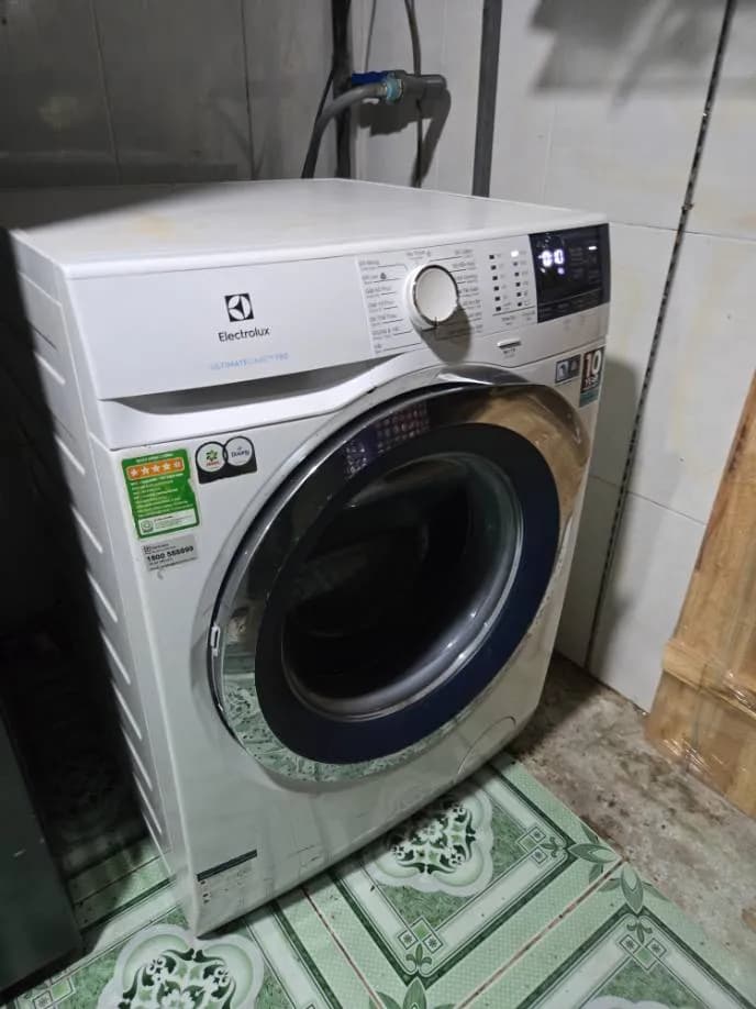 Sau khi hoàn thành sửa máy giặt lồng ngang Electrolux tại TPHCM — thợ LỘC LÊ