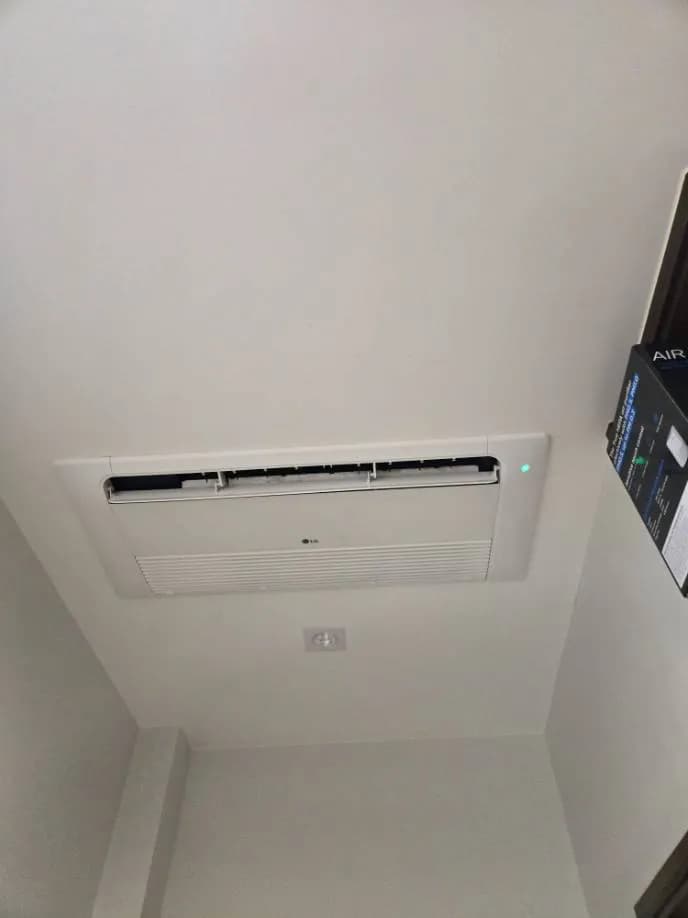 Sau khi hoàn thành sửa máy lạnh treo tường LG tại TPHCM — thợ LỘC LÊ