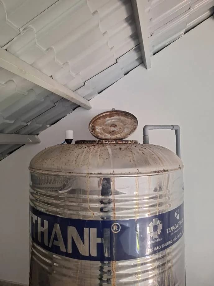 Trước sửa bồn nước inox TANA DAITHANH tại TPHCM — thợ ĐÔNG TRẦN