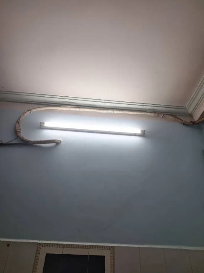 Trước sửa đèn tuýp tại TPHCM — thợ ĐÔNG TRẦN
