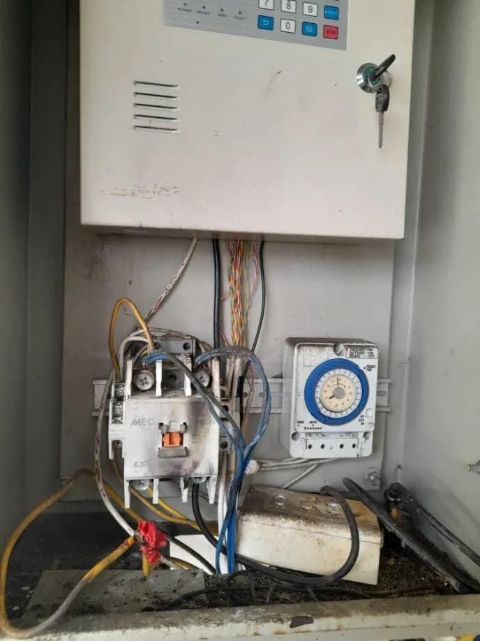 Trước sửa tủ điện MEC, LS tại Tân Bình — thợ PHẨM MẠNH