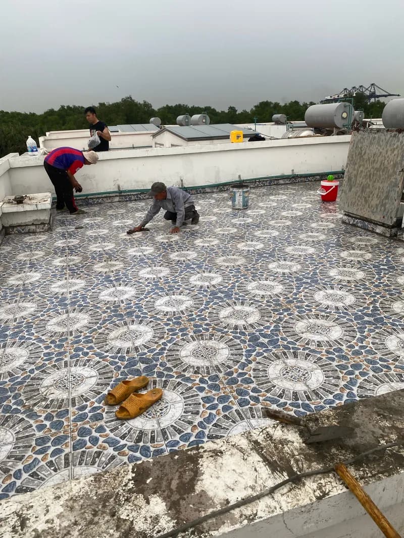Trước khi sửa: Thay gạch lát nền sân thượng chống thấm trọn gói tại Nhà Bè tại Nhà Bè