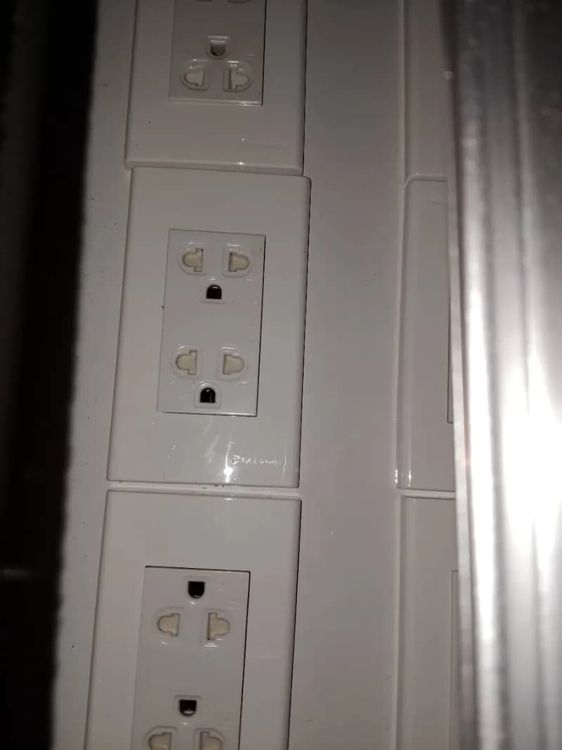 Kết quả Lắp đặt 3 bộ ổ cắm điện âm tường tại Quận 1 tại Quận 1 — thợ Nguyễn Hoàng Khánh