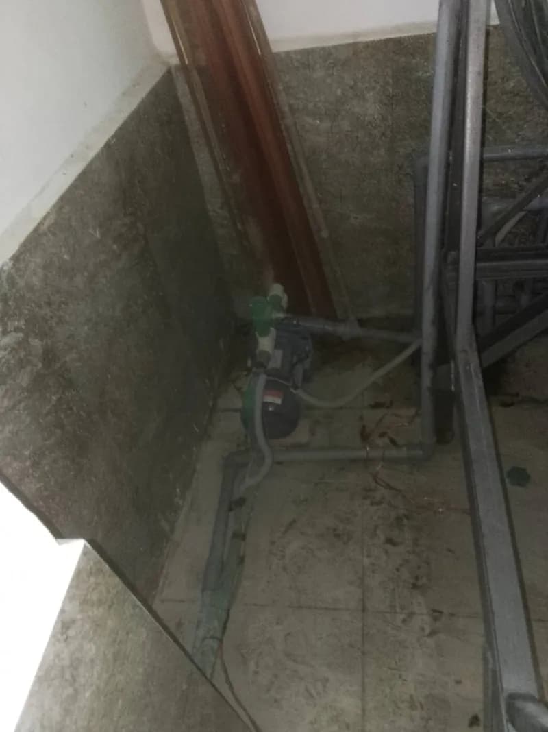Sau khi hoàn thành sửa máy bơm nước tại TPHCM — thợ TRÂN TRƯƠNG