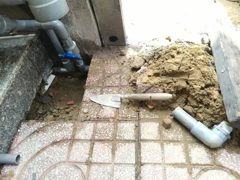 Trước khi sửa: Thay thế máy bơm tăng áp và lắp đặt đường ống tại Nhà Bè tại Nhà Bè