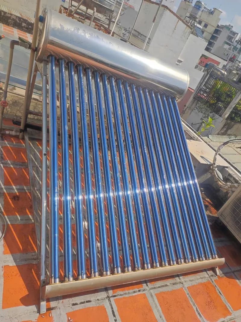 Vệ sinh dàn ống và thay gioăng máy nước nóng năng lượng mặt trời TPHCM tại TPHCM