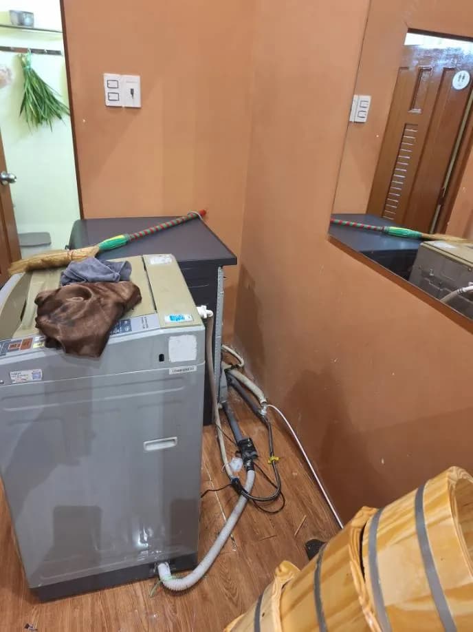 Trước sửa vòi nước tại Quận 3 — thợ Trần Quốc Đông
