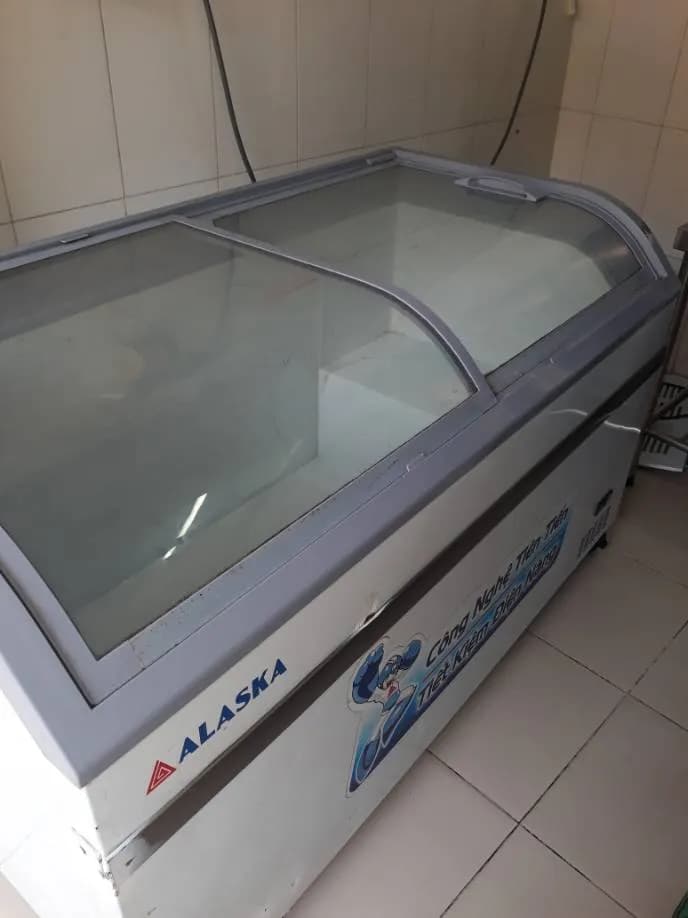 Trước sửa tủ đông ALASKA tại TPHCM — thợ Đặng Anh Huy