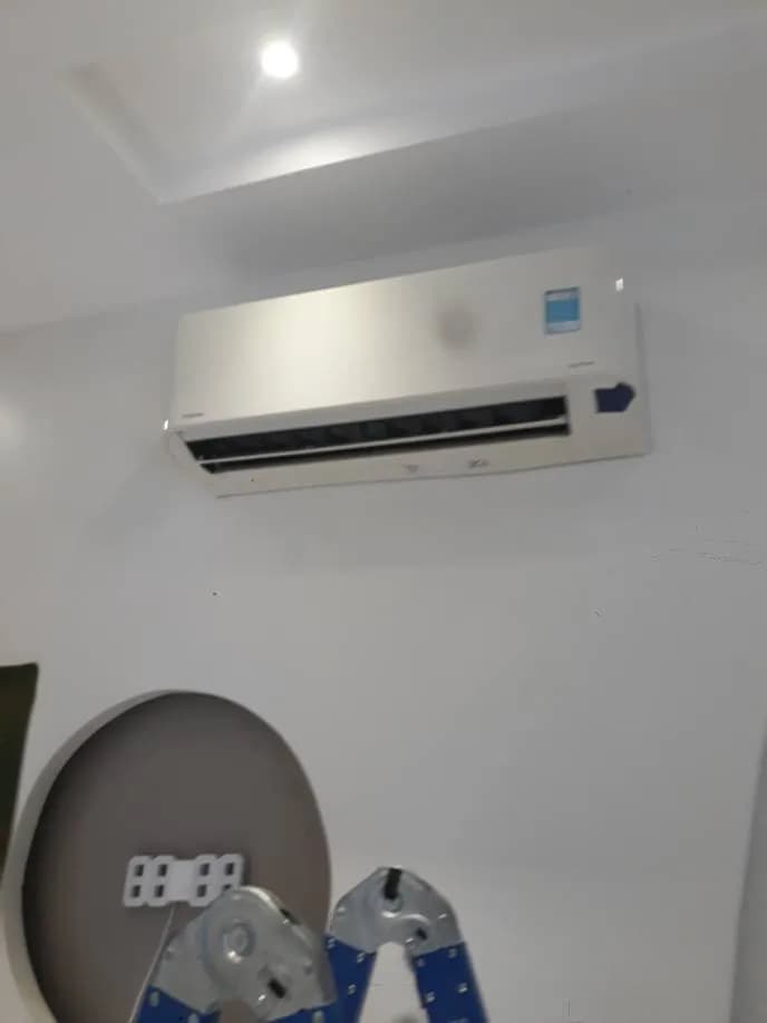 Vệ sinh máy lạnh Toshiba Inverter chuyên nghiệp tại TPHCM giá 200k tại TPHCM