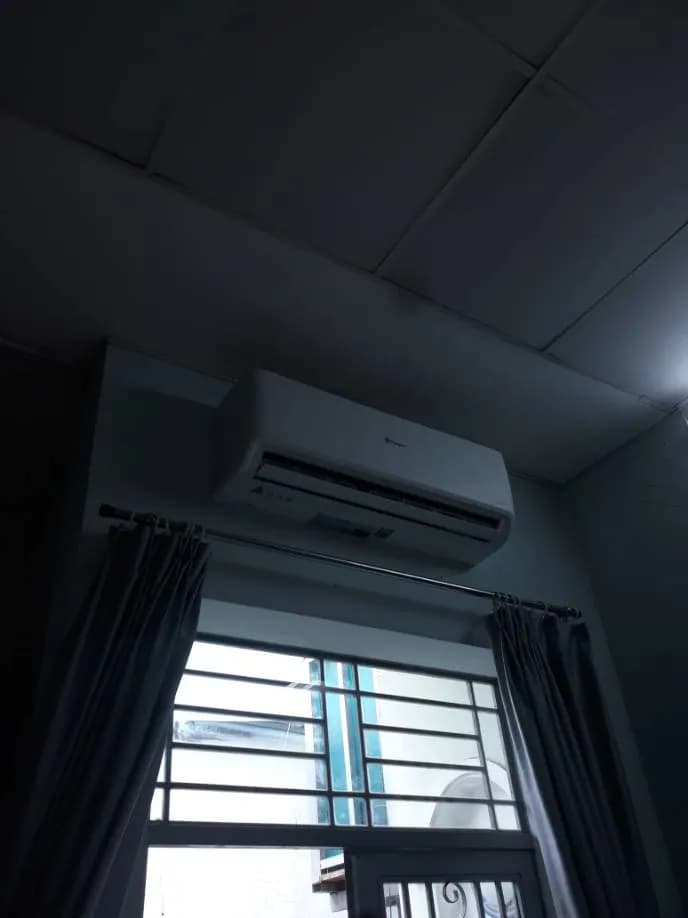 Vệ sinh máy lạnh Midea chuyên sâu tại TPHCM giá rẻ tại TPHCM