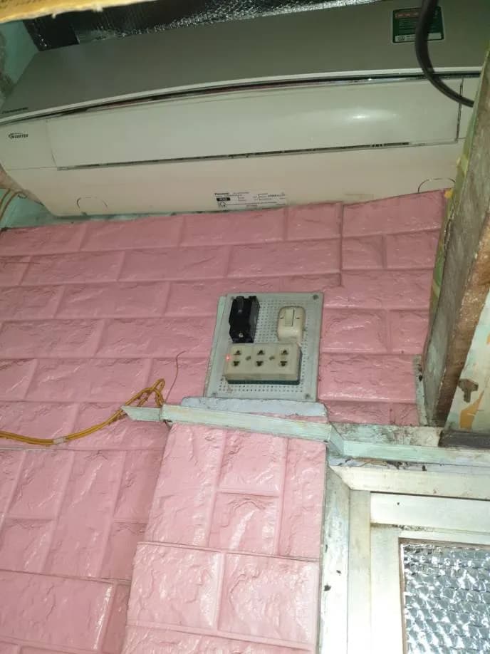 Vệ sinh máy lạnh Panasonic và siết chặt điện tại Quận 10 tại P.HCM, Quận 10
