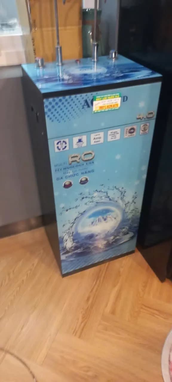 Trước sửa máy lọc nước RO cây đứng AQUA tại phường Long Trường tp. Thủ Đức, Thủ Đức — thợ An Bui Van