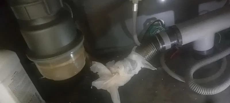 Trước sửa hệ thống thoát nước bồn rửa bát tại Bình Thạnh — thợ Đặng Văn Thịnh