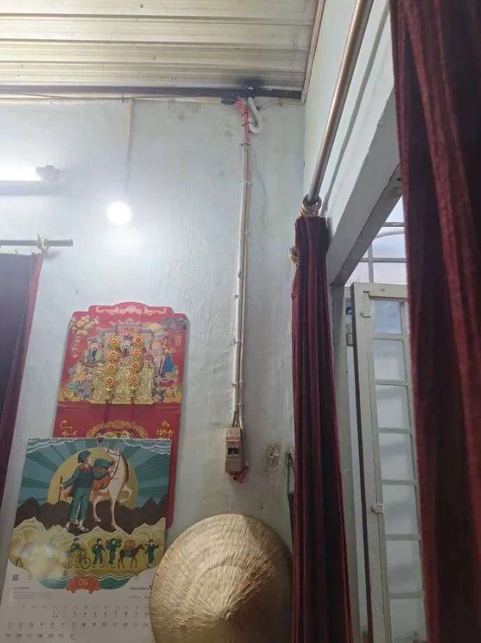 Sau khi hoàn thành sửa aptomat LS tại Quận 10 — thợ Trần Quốc Đông (5 sao)