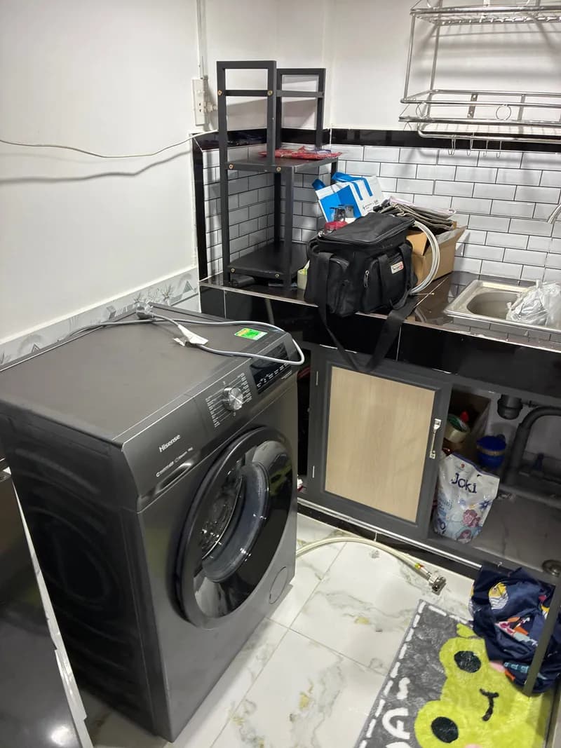 Trước sửa máy giặt cửa trước Hisense tại Quận 6 — thợ Dương Oai