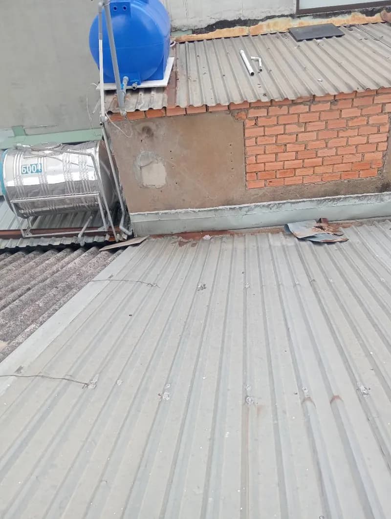 Trước sửa quả cầu thông gió tại TPHCM — thợ Võ Hồng Hải