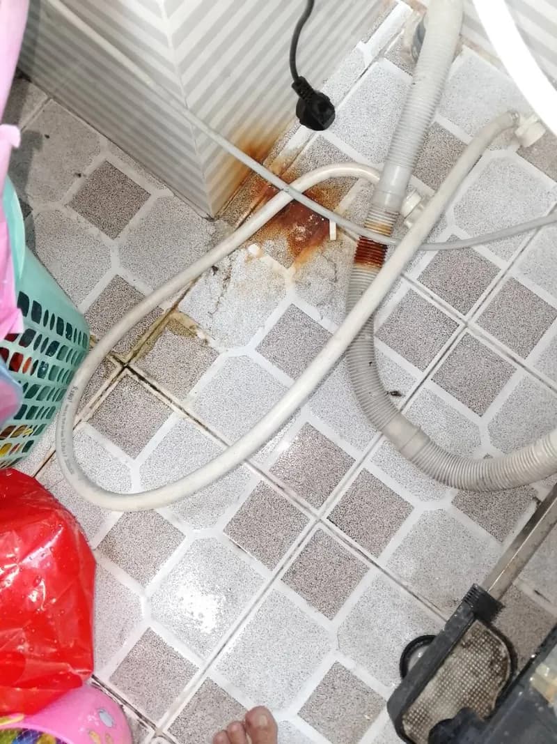 Trước sửa máy giặt tại Quận 4 — thợ Đỗ Văn Hảo