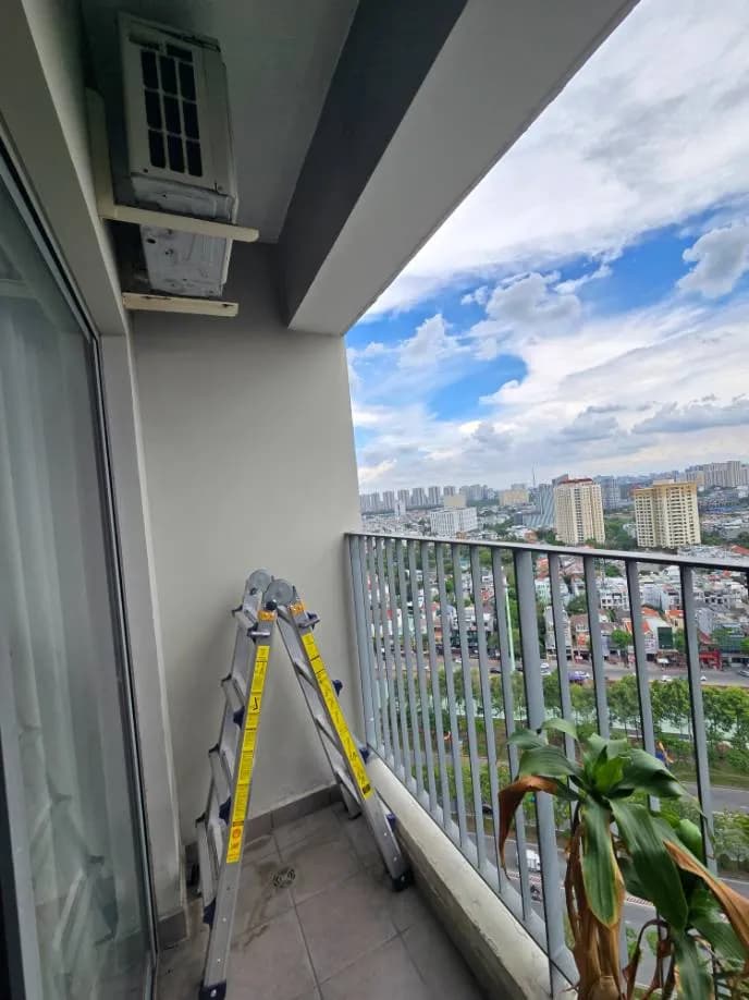 Sau khi hoàn thành sửa máy lạnh treo tường tại Thủ Đức — thợ Lê Hữu Lộc (5 sao)