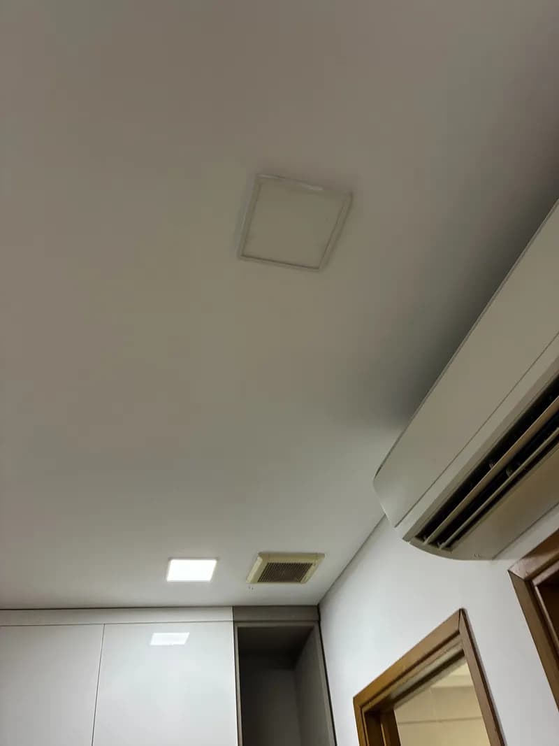 Trước sửa đèn âm trần tại Quận 10 — thợ Dương Oai