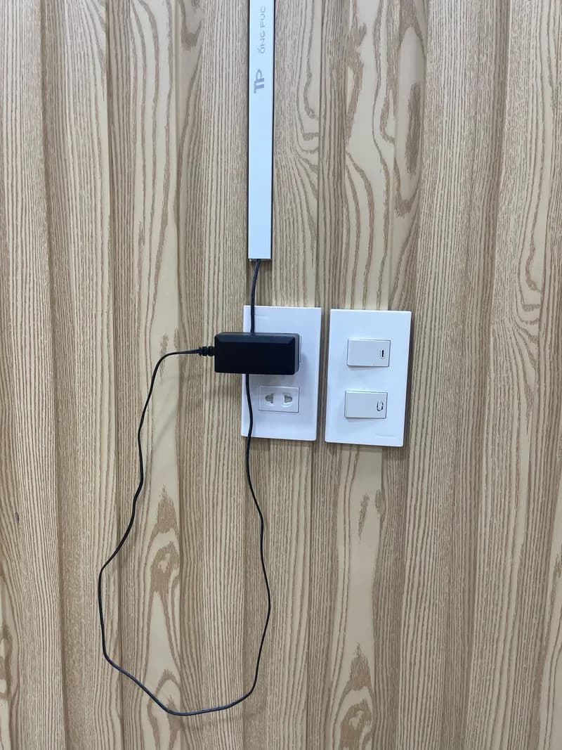 Sau khi hoàn thành sửa ổ cắm điện Panasonic tại Tân Phú — thợ Bùi Văn An