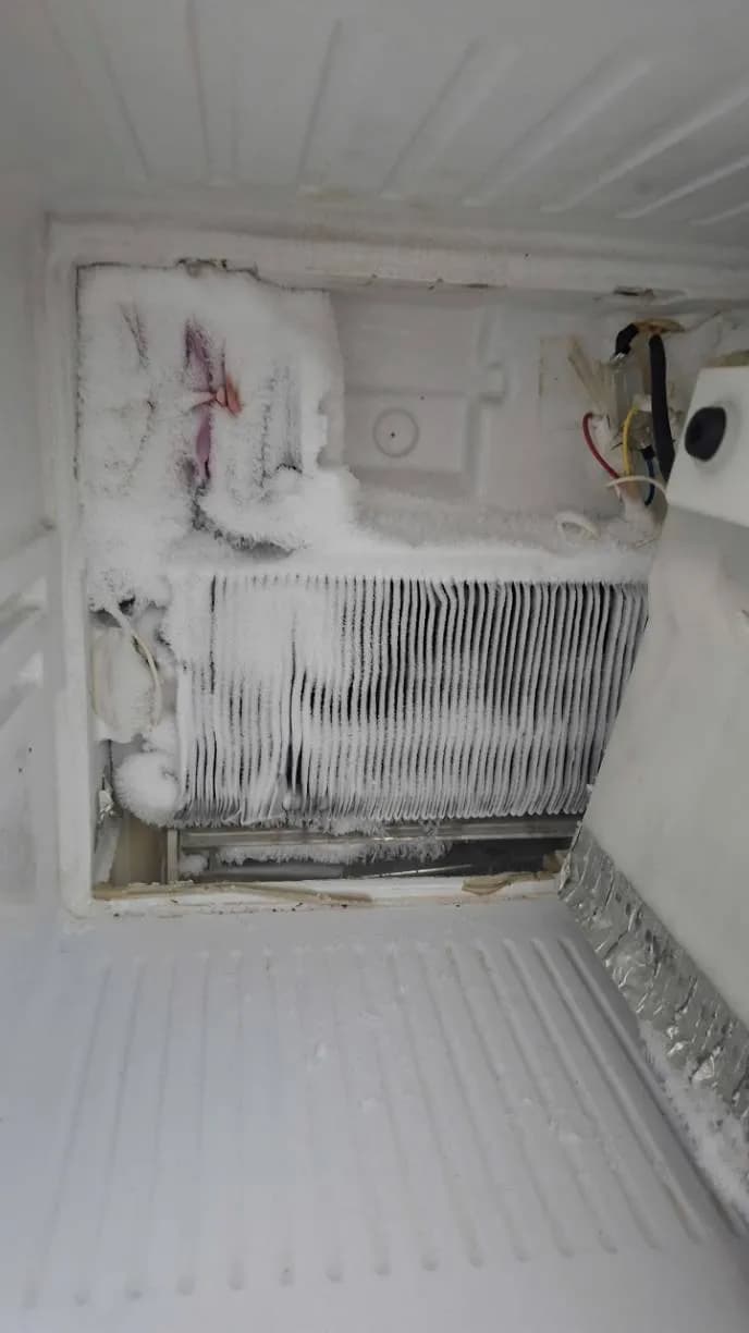 Trước sửa tủ lạnh tại Tân Bình — thợ Lê Hữu Lộc
