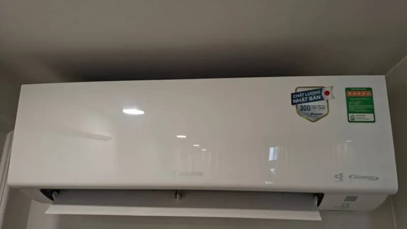 Sau khi hoàn thành sửa máy lạnh treo tường Daikin tại Quận 11 — thợ Lê Hữu Lộc (5 sao)