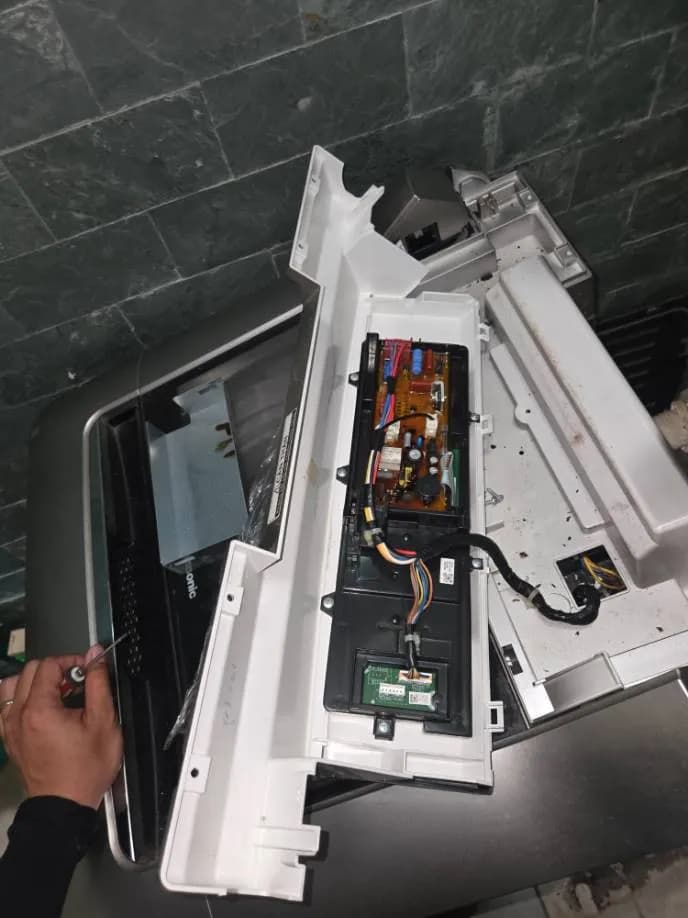 Trước sửa máy giặt cửa trên Panasonic tại Bình Thạnh — thợ Lê Hữu Lộc