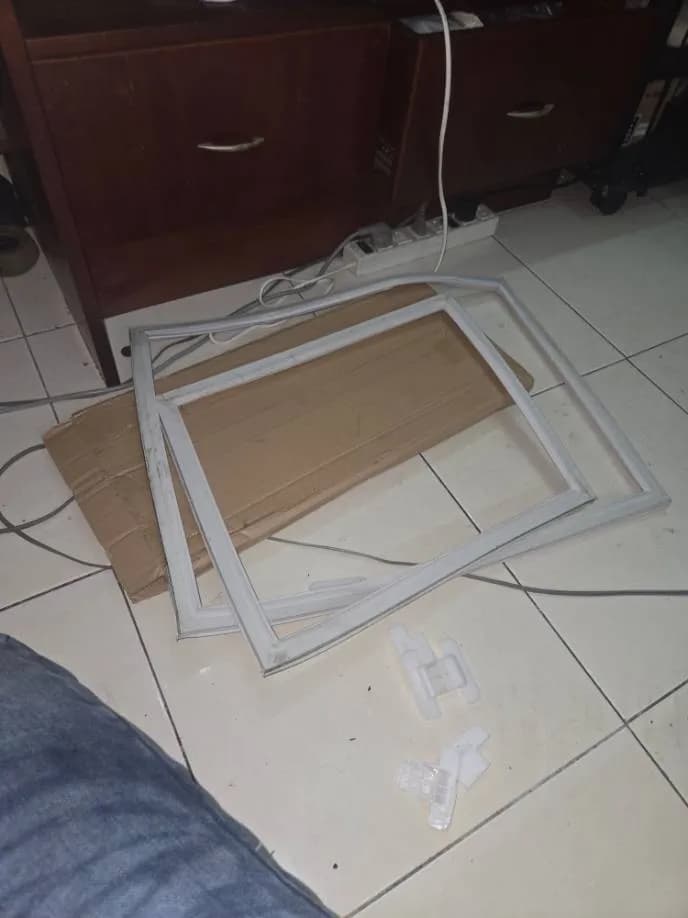 Trước sửa tủ lạnh Hòa Phát tại Tân Bình — thợ Lê Hữu Lộc