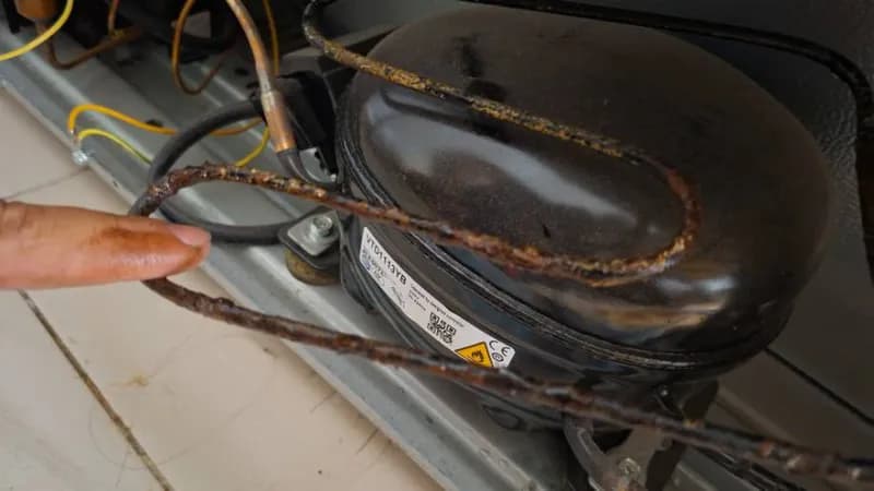Trước sửa tủ lạnh Secop tại Phường Tân Phú, Tân Phú — thợ Nguyễn Thanh Tiến