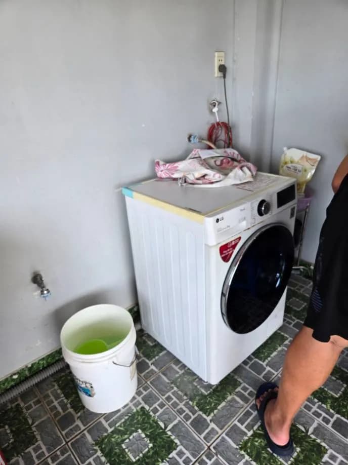 Trước sửa máy giặt cửa trước LG tại Bình Tân — thợ Lê Hữu Lộc