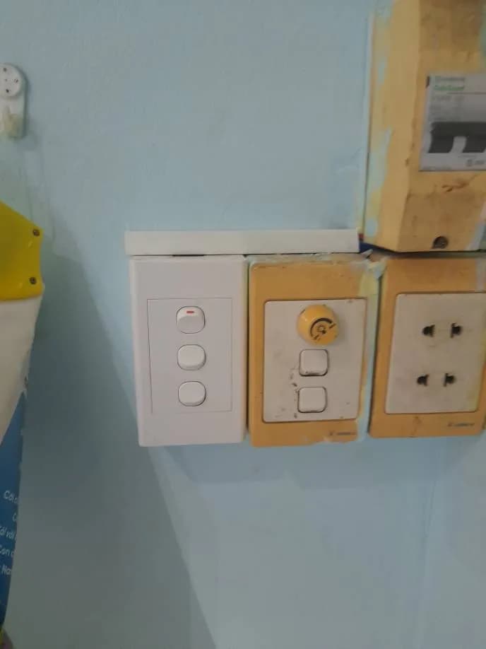 Sau khi hoàn thành sửa công tắc điện Panasonic tại Tân Phú — thợ Khổng Mạnh Phẩm